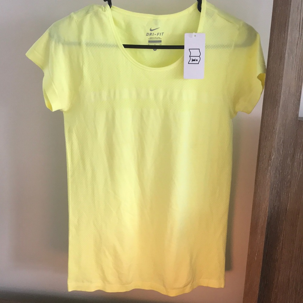 Nike dri fit tee